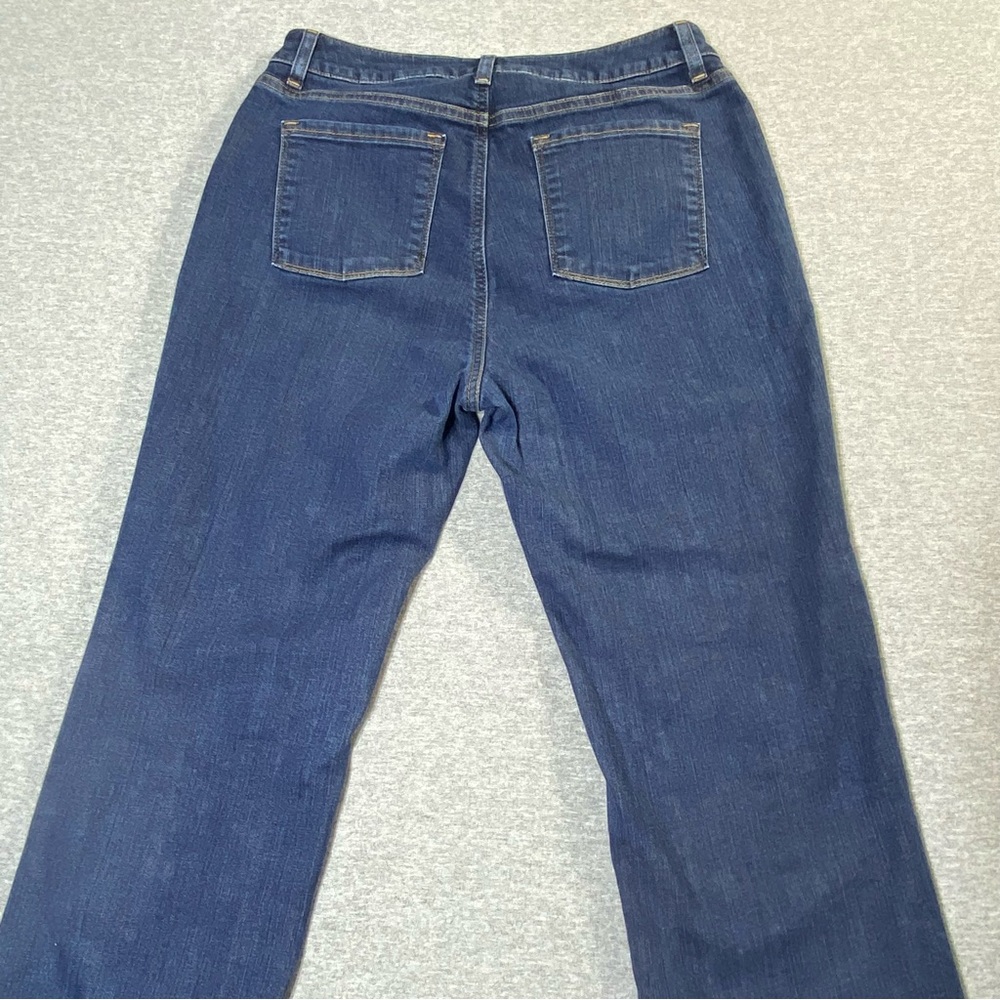 L.L. Bean Jeans Women's 12 Blue Classic Fit Straight Leg Hi Rise Preppy Denim - Picture 6 of 14